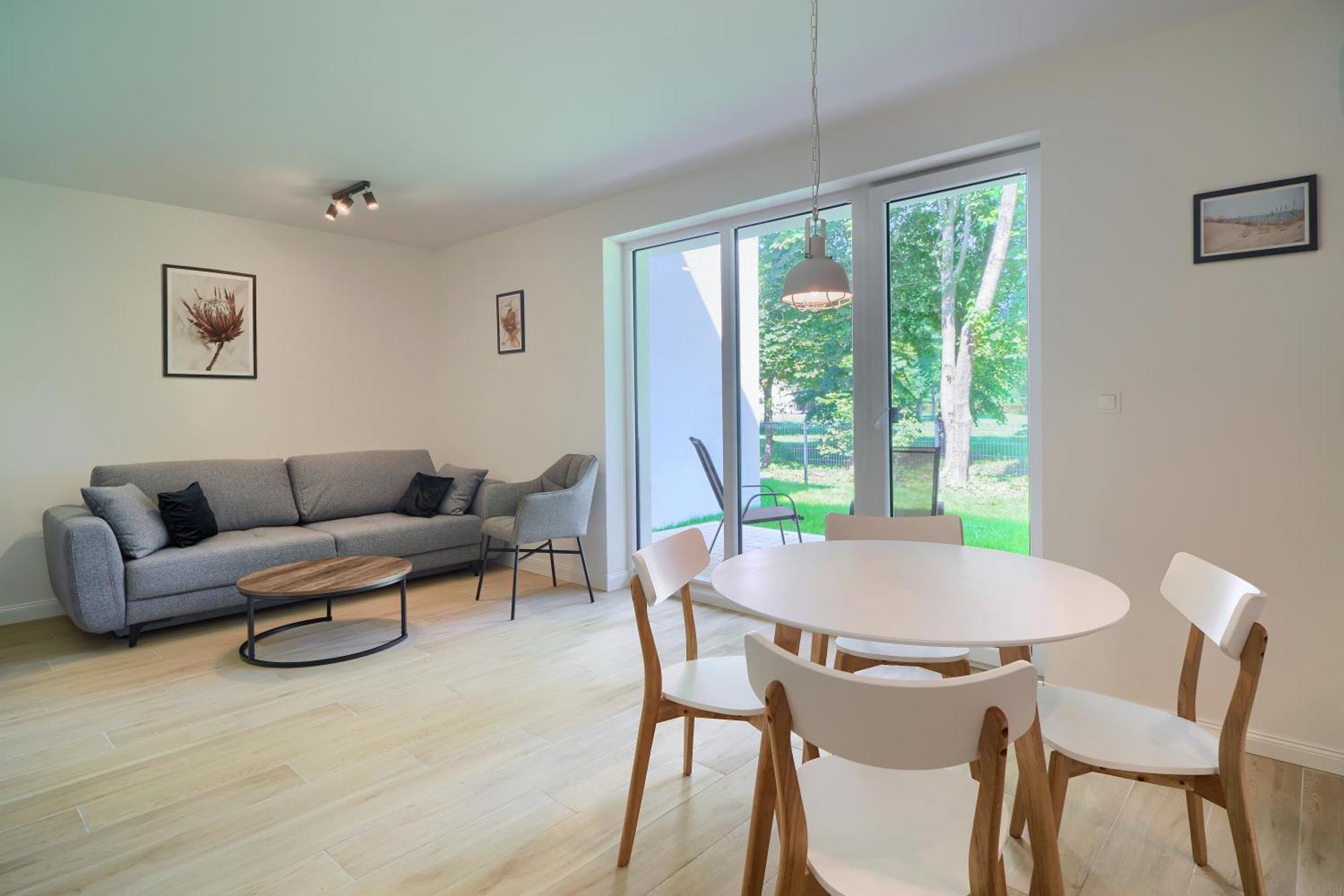 Apartamenty 7 Debow Pleśna Esterno foto